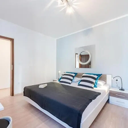 Apartmán Made 4u - Comfort One Bedroom With Balcony And Sea... *