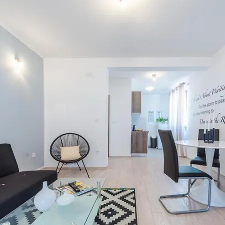 Apartmán Made 4u - Comfort One Bedroom With Balcony And Sea... *