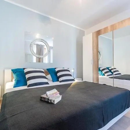 Made 4u - Comfort One Bedroom With Balcony And Sea... Apartmán *